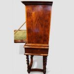 William & Mary Oyster Walnut Escritoire on Stand – 17th Century Bureau Cabinet - Image 3