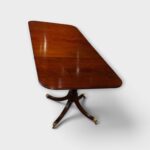 Georgian mahogany dining table closed at 148 cm