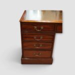 Victorian Mahogany Partners Desk in Georgian Style with Wide Kneehole - Image 10